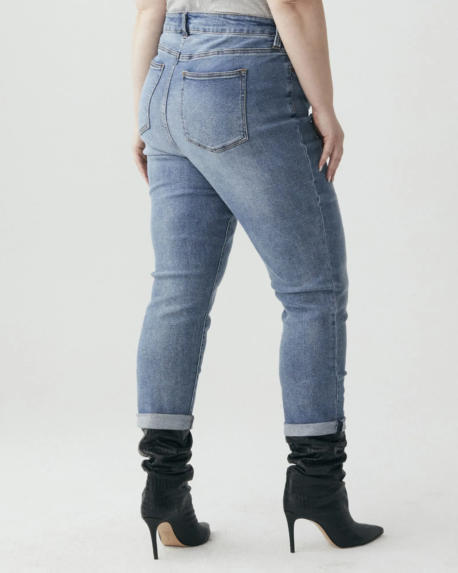 Acela Boyfriend Jean | Enlist