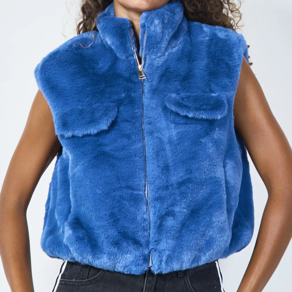 Fuzzy sleeveless vest with stand collar wholesale